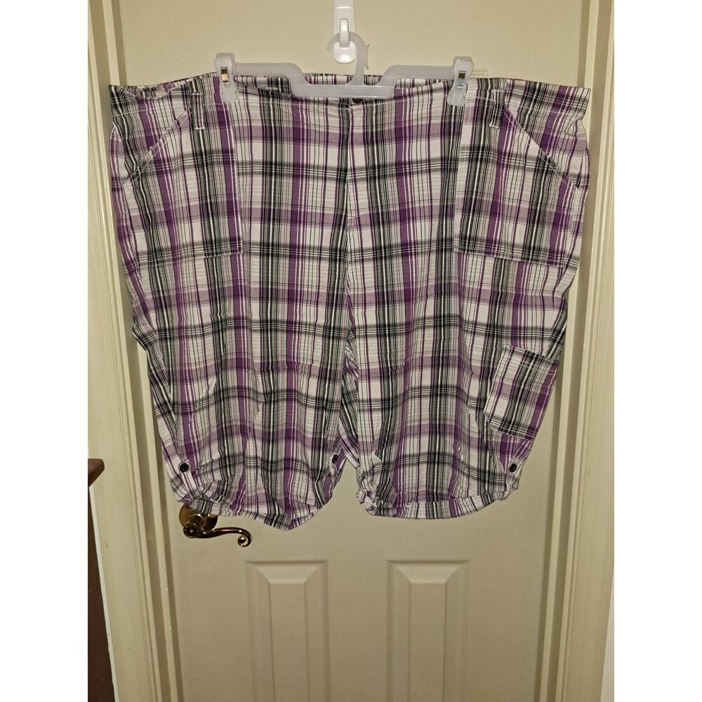 Women's Plus Essentials Purple Checkered Capri's Size 30/32